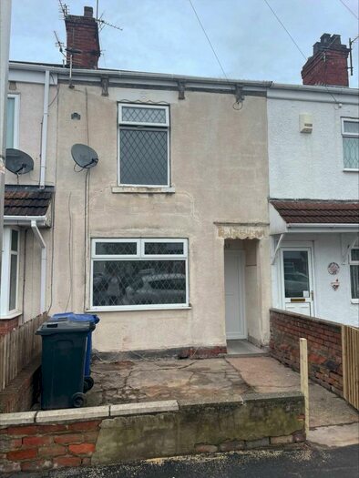 3 Bedroom Terraced House To Rent In Wintringham Road, Grimsby, DN32
