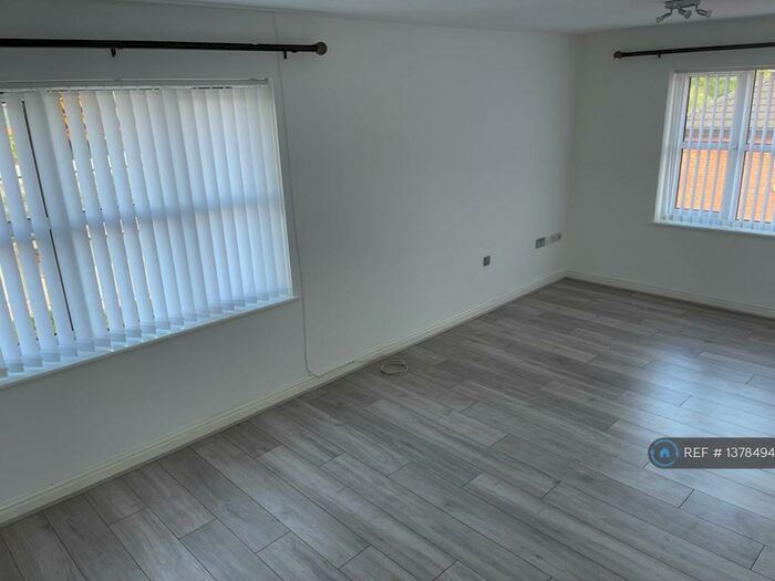 2 Bedroom Flat To Rent In The Sidings, Bury, BL9