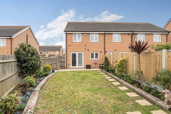 3 Bedroom End Of Terrace House For Sale In Richborough Close, Margate, CT9