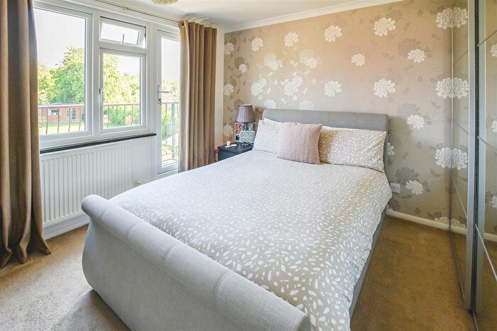 4 Bedroom Detached House For Sale In Lower Dunton Road, Bulphan, Upminster, RM14
