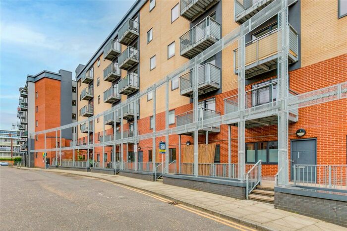 1 Bedroom Flat To Rent In Clayton Crescent, Islington, N1