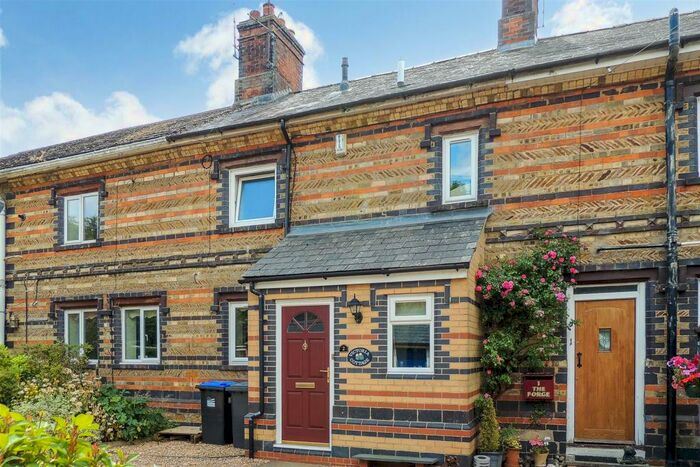 3 Bedroom House For Sale In Weedon Road, Newnham, Daventry, NN11