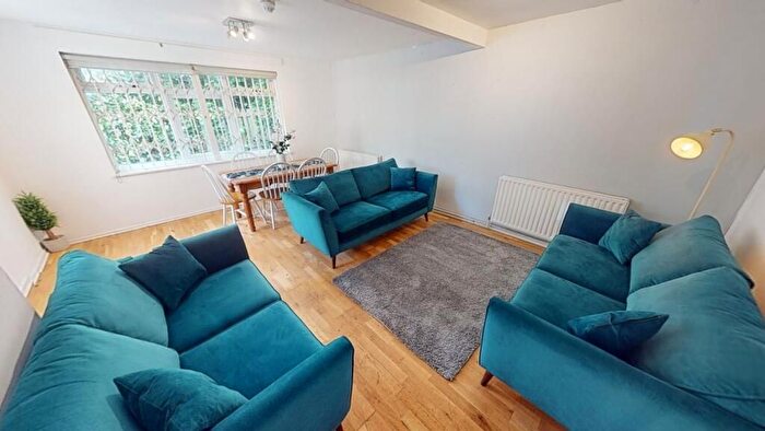 7 Bedroom Semi-Detached House To Rent In Tennyson Street, Nottingham, NG7