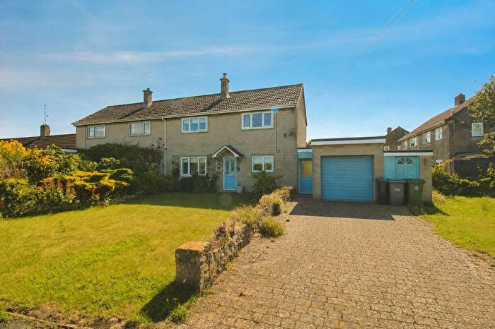 3 Bedroom Semi-Detached House For Sale In Greenhill Gardens, Hilperton, BA14