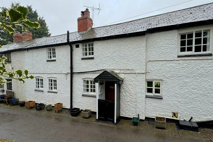 2 Bedroom Cottage For Sale In Back Lane, Thrussington_, LE7