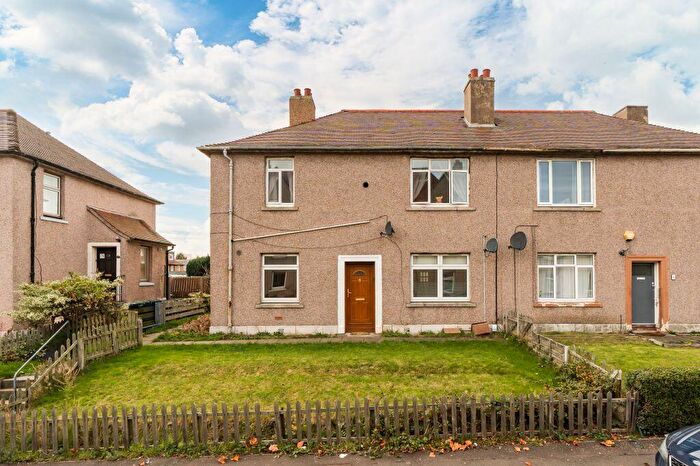 2 Bedroom Flat For Sale In Parkhead Street, Edinburgh, EH11