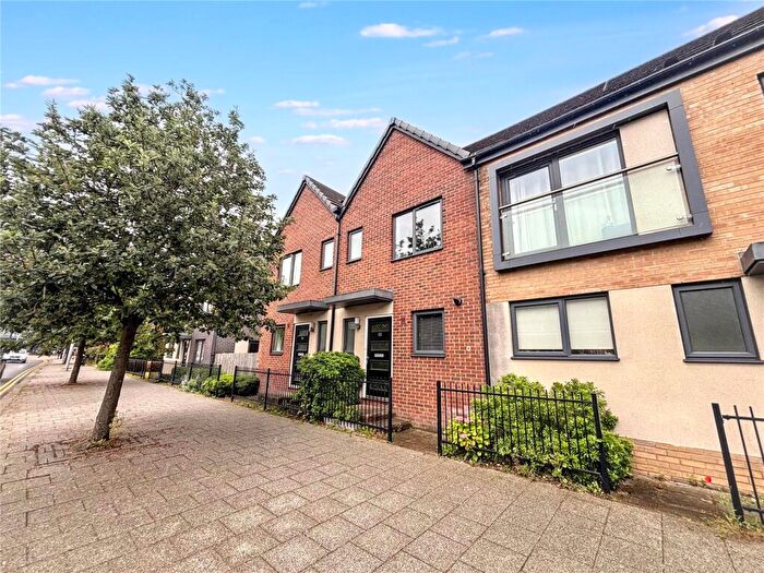 2 Bedroom Terraced House To Rent In College Road, Doncaster, South Yorkshire, DN1
