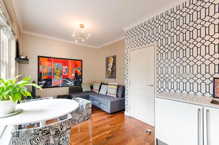 1 Bedroom Flat To Rent In Gunter Grove, Chelsea, London, SW10