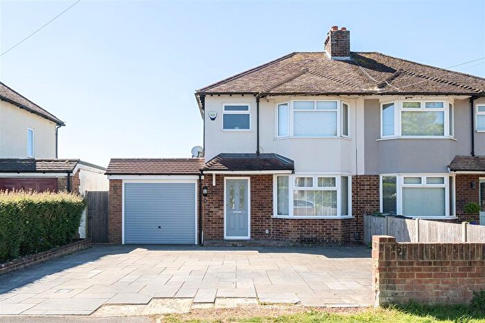 3 Bedroom Semi-Detached House For Sale In Glebe Lane, Maidstone, ME16