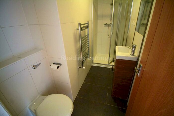 1 Bedroom Apartment To Rent In South View Avenue, Caversham, RG4