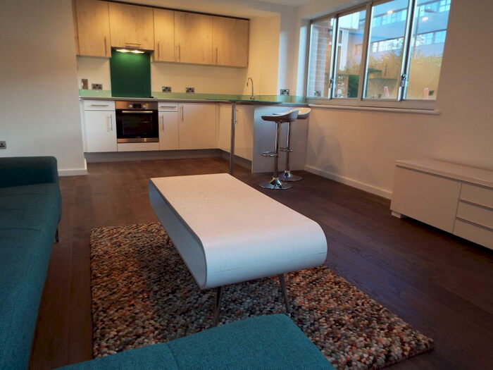 1 Bedroom Apartment To Rent In Cadogan House, Central, SO15