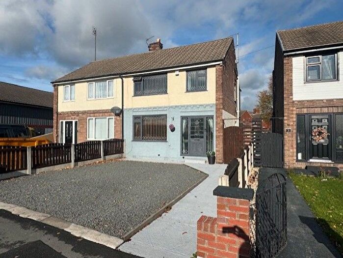 3 Bedroom Semi Detached House For Sale In Stockingate, South Kirkby, WF9