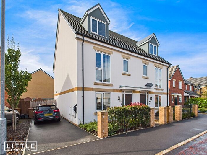 4 Bedroom Semi-Detached House For Sale In Oakdale Drive, St. Helens, WA9
