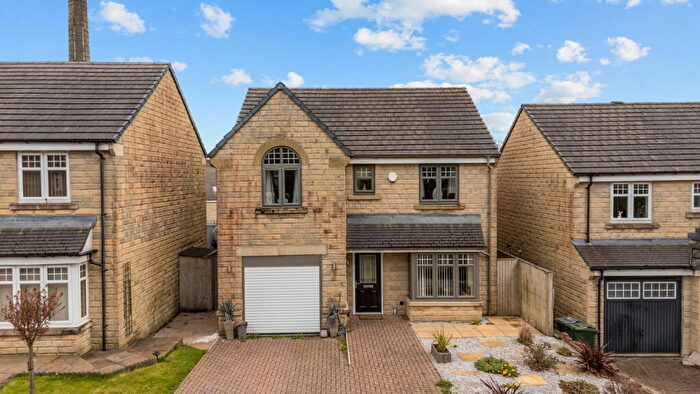 4 Bedroom Detached House For Sale In Old Mill Dam Lane, Queensbury, BD13