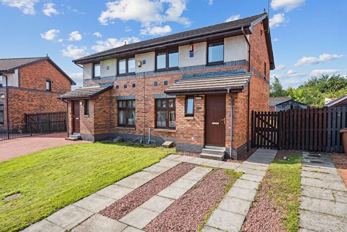 3 Bedroom Semi-Detached House For Sale In Glen Orchy Drive, Darnley, G53