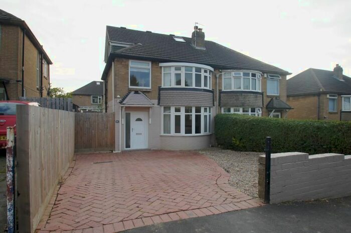 4 Bedroom Semi-Detached House To Rent In Carr Manor Avenue, Moortown, Leeds, LS17