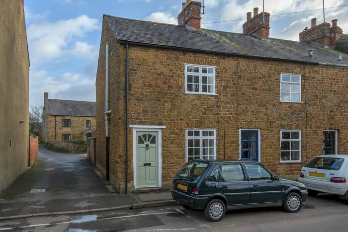 2 Bedroom Cottage To Rent In Church Street, Bodicote, Banbury OX15