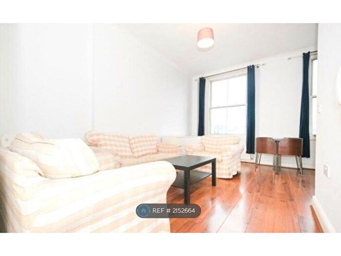 3 Bedroom Flat To Rent In Pembridge Road, London, W11