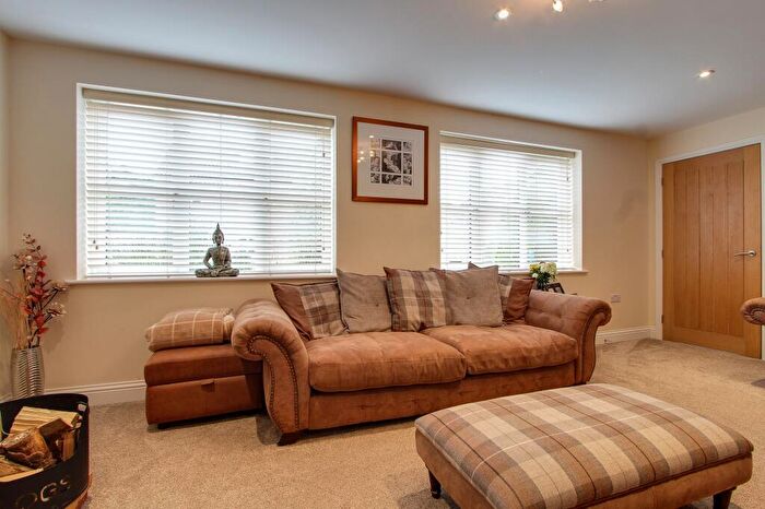 4 Bedroom Detached House For Sale In Orchard Drive, West Walton, PE14