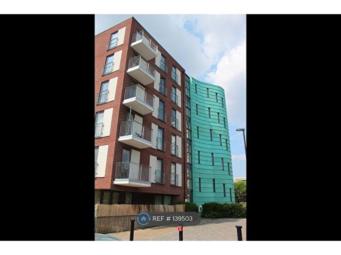 2 Bedroom Flat To Rent In Evelyn Street, London, SE8