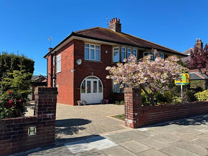 3 Bedroom Semi-Detached House For Sale In Bellingham Road, Lytham, FY8