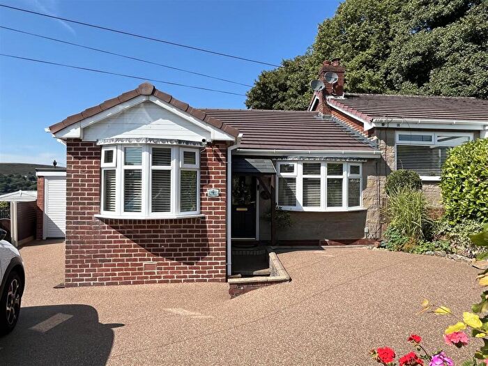3 Bedroom Semi-Detached Bungalow For Sale In Richmond Crescent, Mossley, Ashton-Under-Lyne, OL5