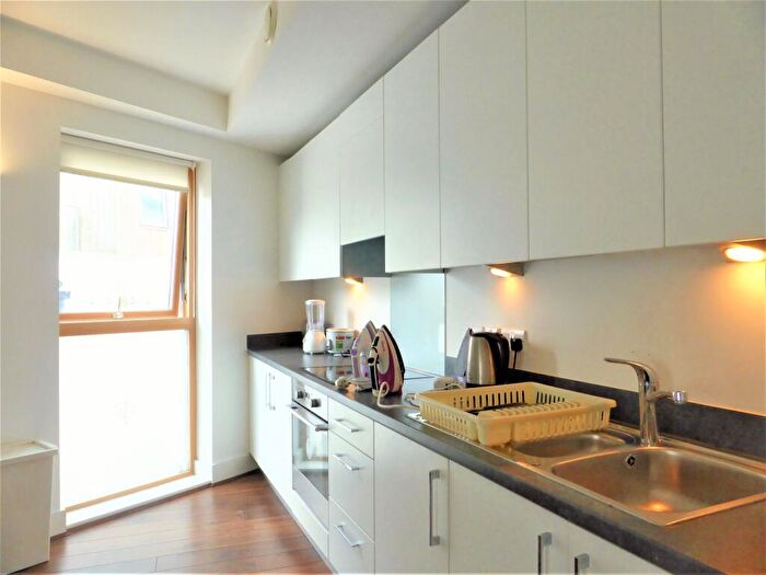 1 Bedroom Flat To Rent In Brighton Belle -, P14