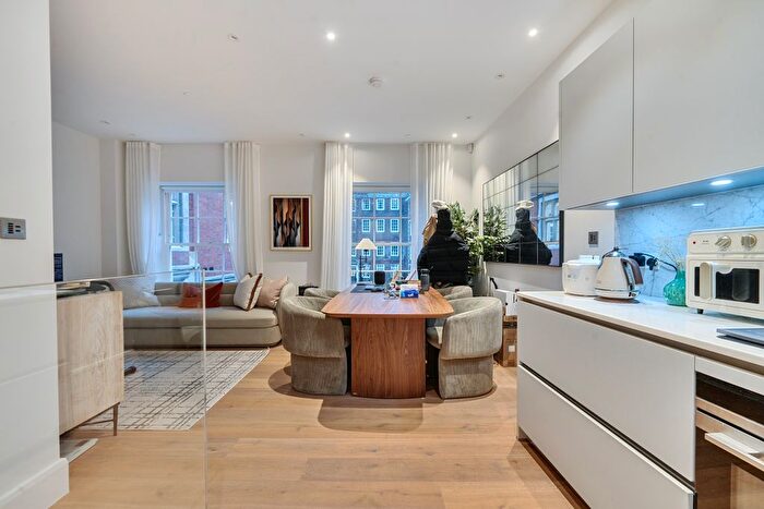 1 Bedroom Flat To Rent In Strand, London, WC2R