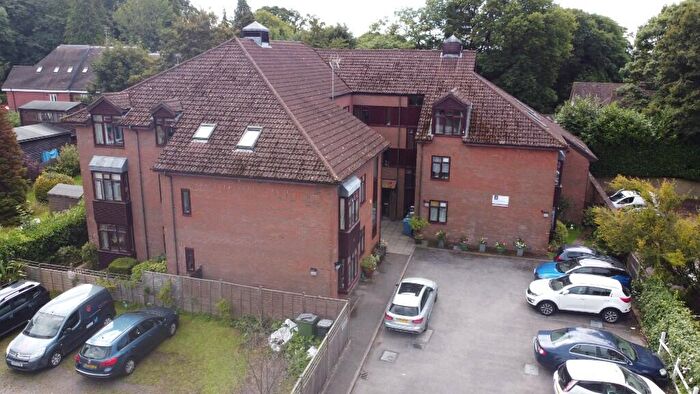 1 Bedroom Retirement Property For Sale In Headley Road, Hindhead, Surrey, GU26