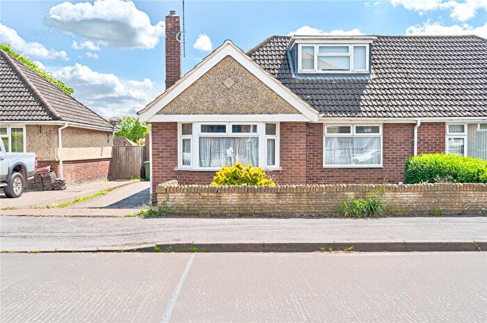2 Bedroom Bungalow For Sale In Hesketh Crescent, Old Town, Swindon, Wiltshire, SN3
