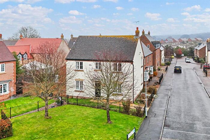 4 Bedroom Detached House For Sale In Church Farm Avenue, Wilstead, Bedford, MK45