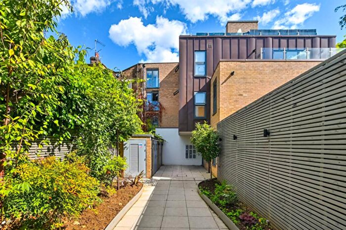 1 Bedroom Flat To Rent In Marquis Road, Camden, London, NW1