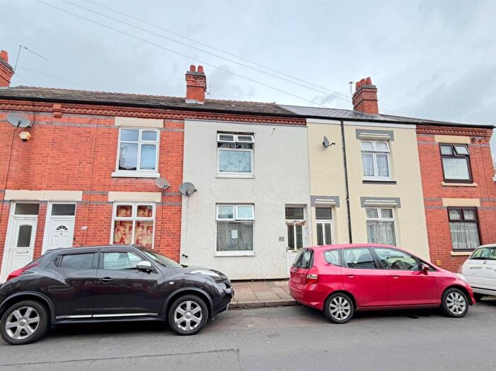 3 Bedroom Terraced House For Sale In Willow Brook Road, Humberstone, Leicester, LE5