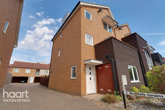 4 Bedroom End Of Terrace House To Rent In Kelly Gardens, Oxley Park, MK4