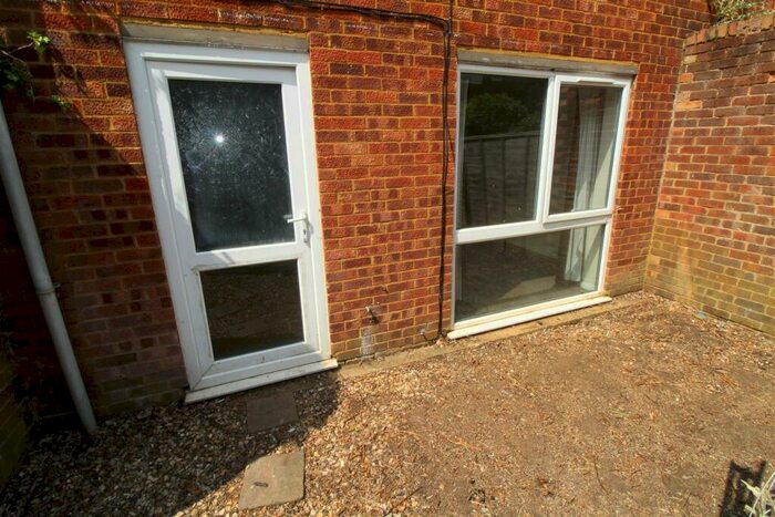 1 Bedroom Flat To Rent In Beale Street, Dunstable, LU6