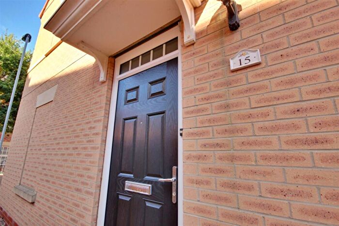 3 Bedroom Semi-Detached House For Sale In Hamilton Walk, Beverley, HU17