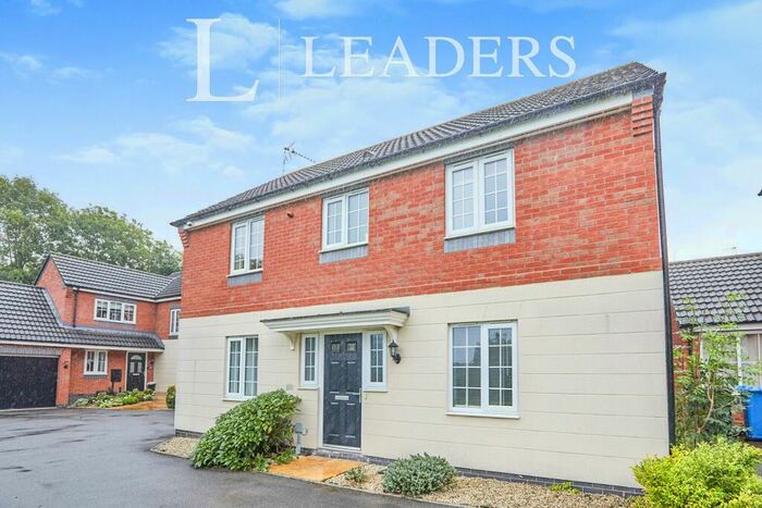 4 Bedroom Detached House To Rent In Homerton Vale, Mickleover, DE3