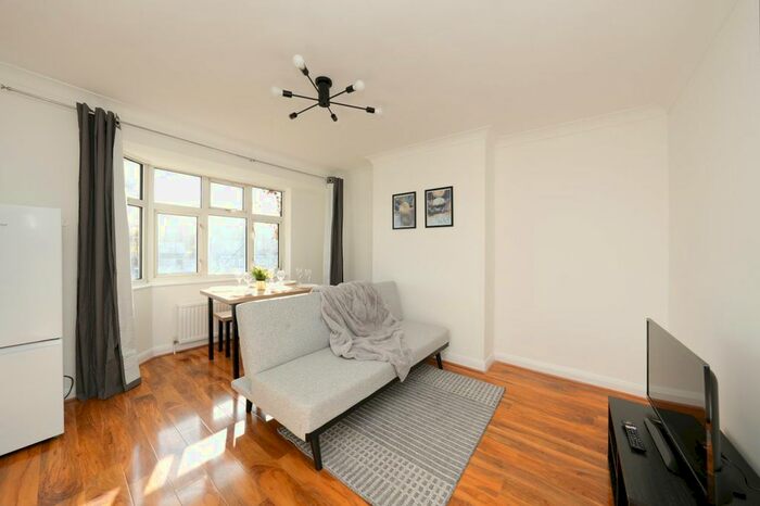 2 Bedroom Flat To Rent In Staines Road, Feltham, TW14