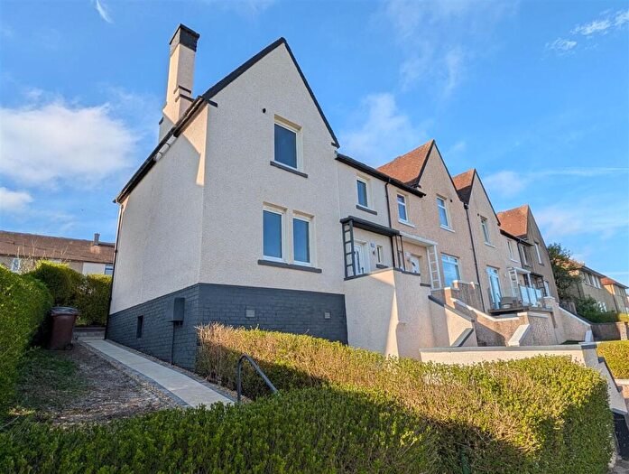 3 Bedroom End Of Terrace House For Sale In Leven Road, Greenock, PA15