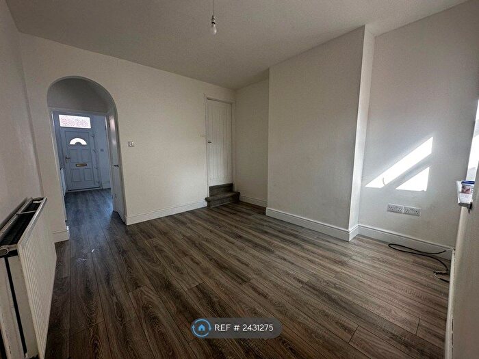 2 Bedroom Terraced House To Rent In Malt Mill Lane, Halesowen, B62