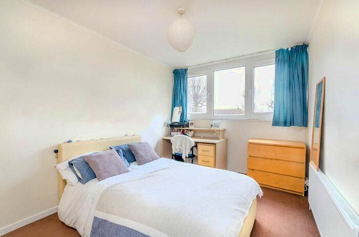 5 Bedroom Terraced House To Rent In Laverstoke Gardens, Roehampton, London SW15