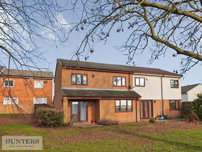 3 Bedroom Semi-Detached House For Sale In Cleveland Place, Peterlee, County Durham, SR8