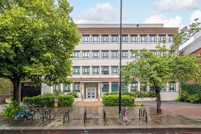 Studio To Rent In Balham High Road, Balham, London, SW12