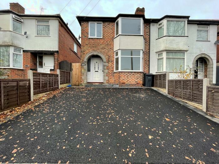 3 Bedroom House To Rent In Yardley Wood Road, Birmingham, B14