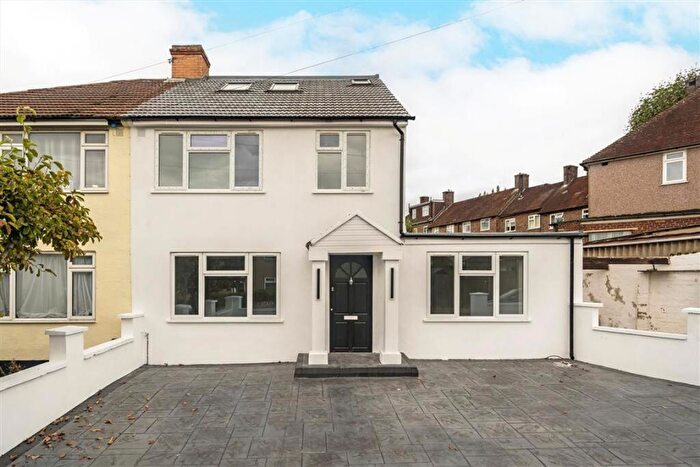 5 Bedroom Semi-Detached House To Rent In Marvels Lane, Lee, SE12