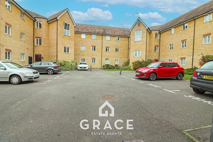 2 Bedroom Flat For Sale In Hyperion Court, Ipswich, IP1