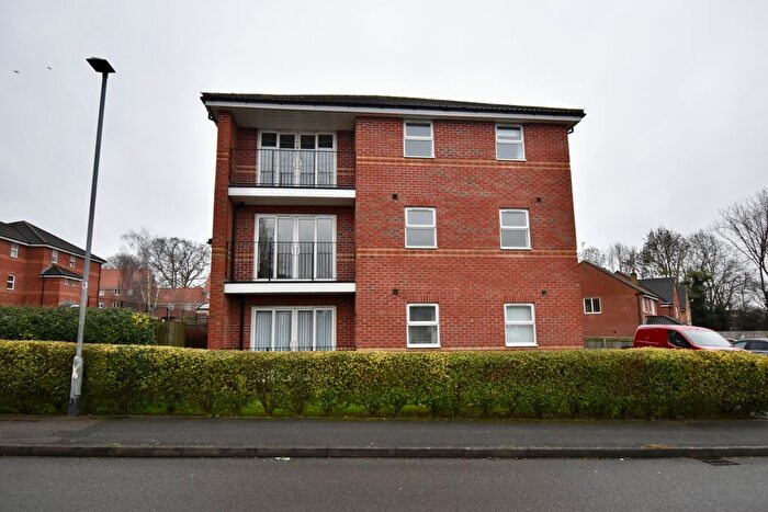 2 Bedroom Flat For Sale In Youngs Avenue, Fernwood, NG24
