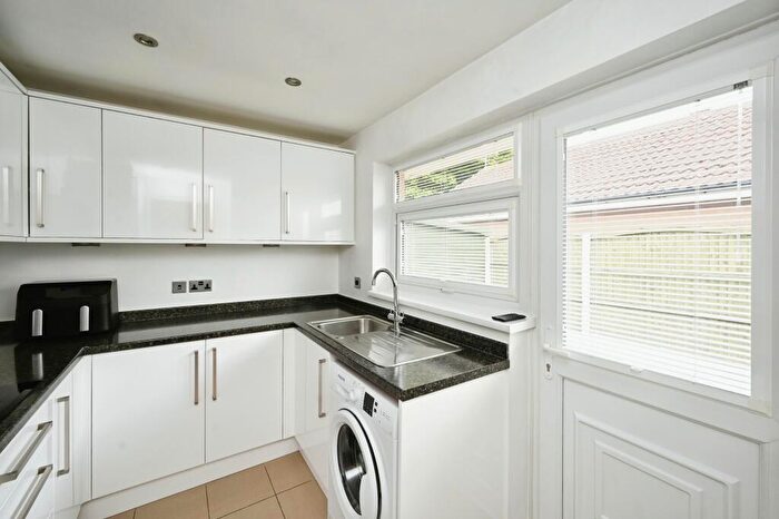 2 Bedroom Bungalow For Sale In Lytham Road, Kirkby-in-Ashfield, Nottingham, Nottinghamshire, NG17