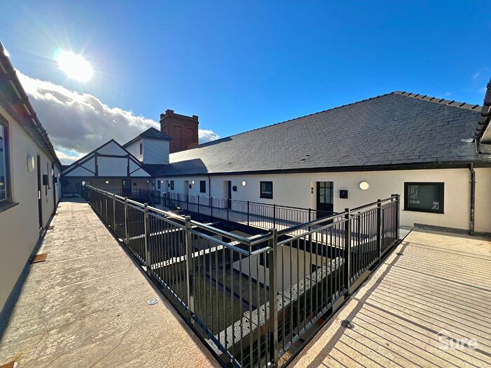 1 Bedroom Flat To Rent In Plough Maltings, Horninglow Street, Burton-On-Trent, Staffordshire, DE14