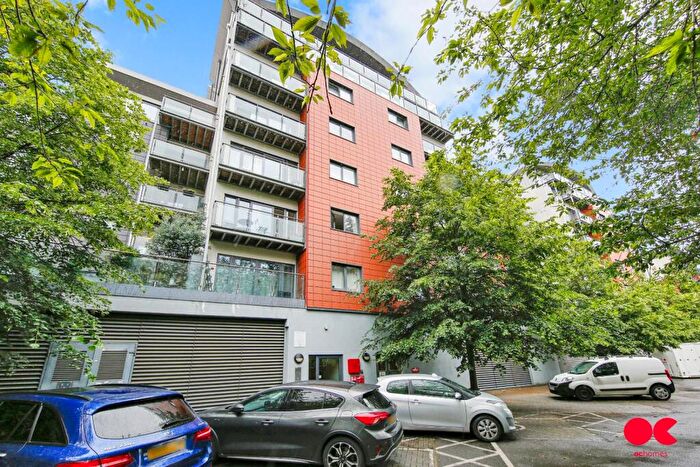 1 Bedroom Flat For Sale In Buckingham Road, Leyton, E10